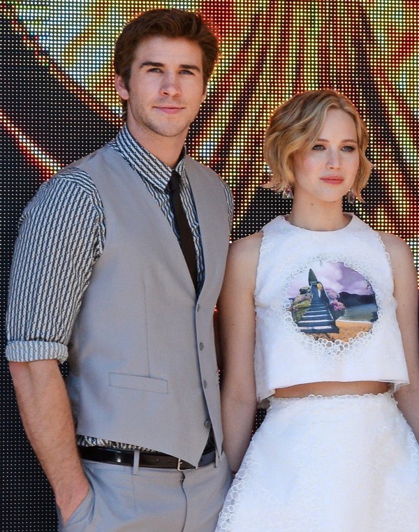 Liam Hemsworth a Jennifer Lawrence